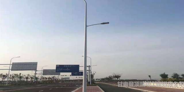 甘肅六角桿批發(fā)廠家 甘肅登頂照明工程供應(yīng)